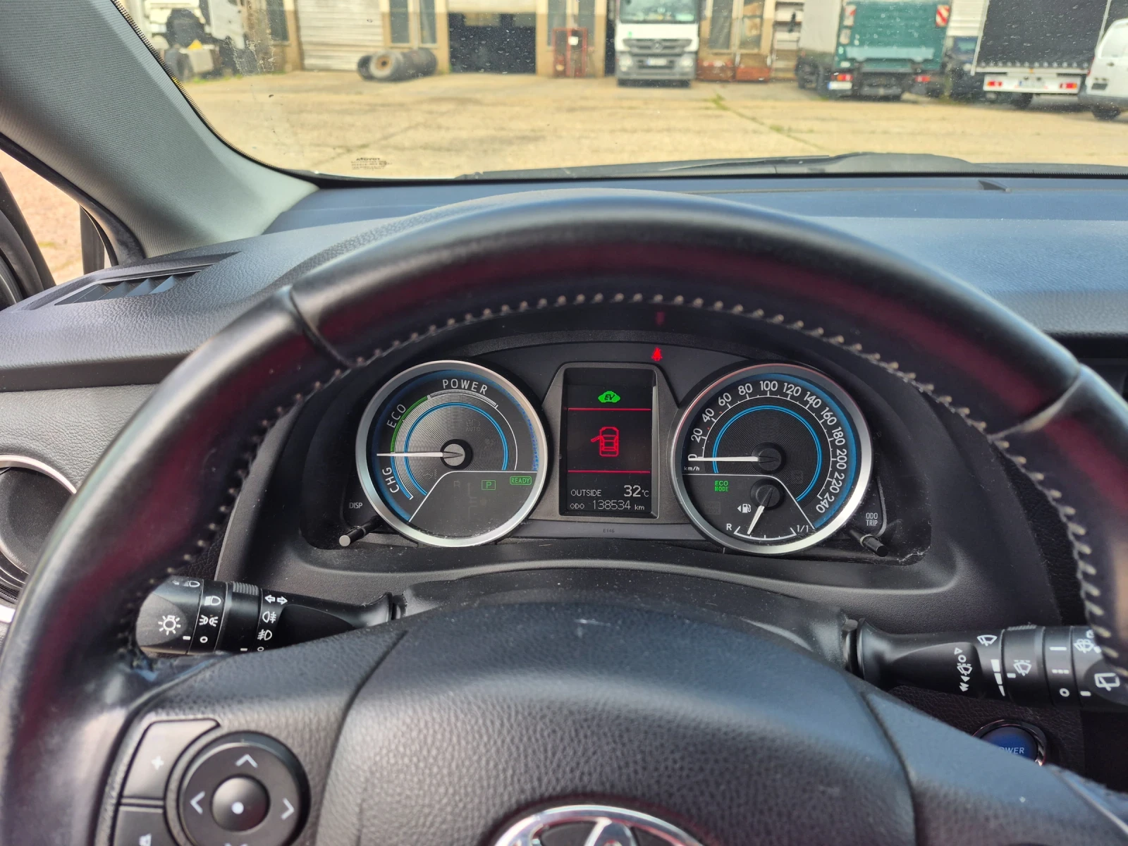 Toyota Auris ХИБРИДЕН. , снимка 11 - Автомобили и джипове - 55034999