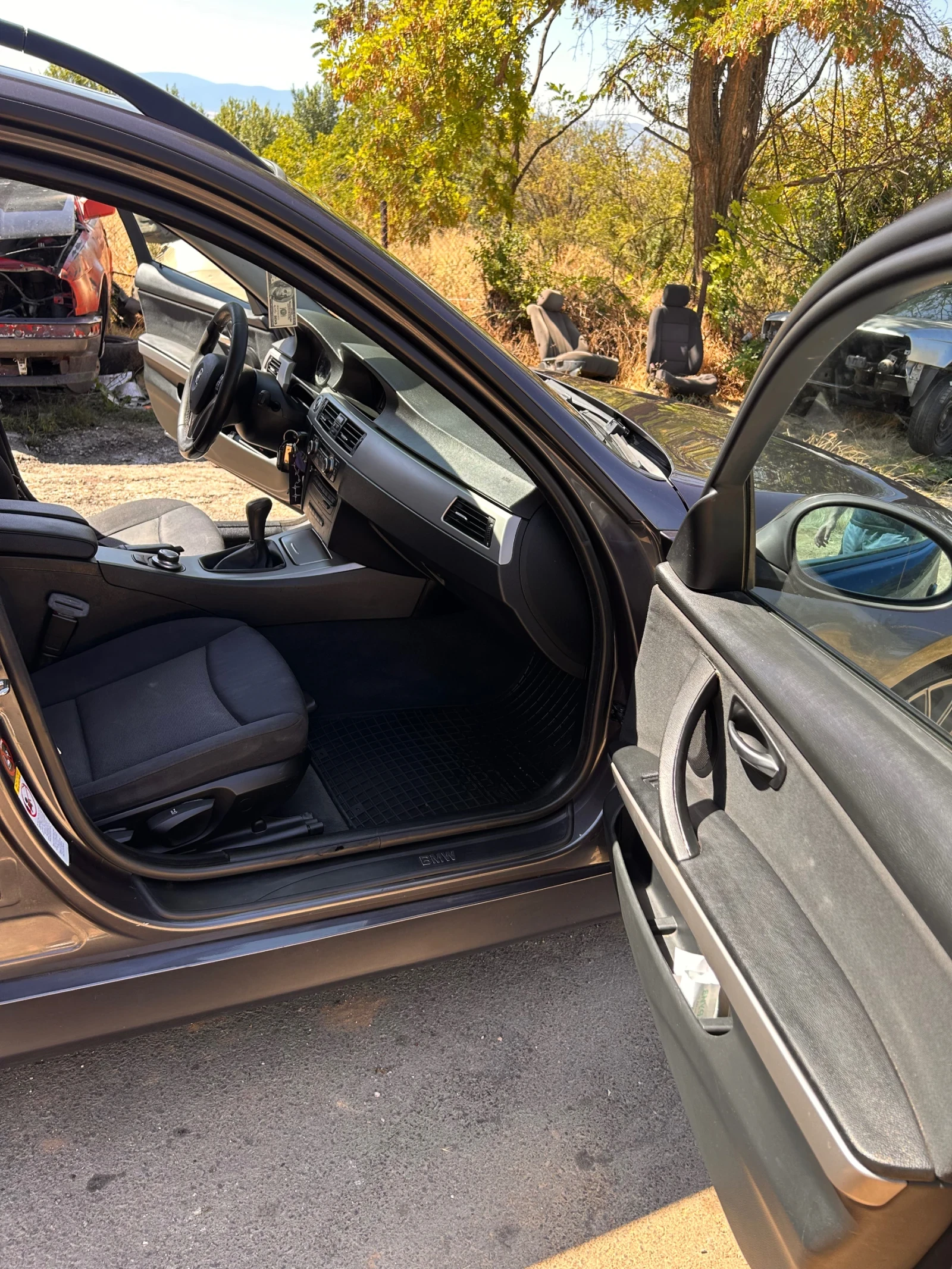 BMW 320, снимка 11 - Автомобили и джипове - 55679485