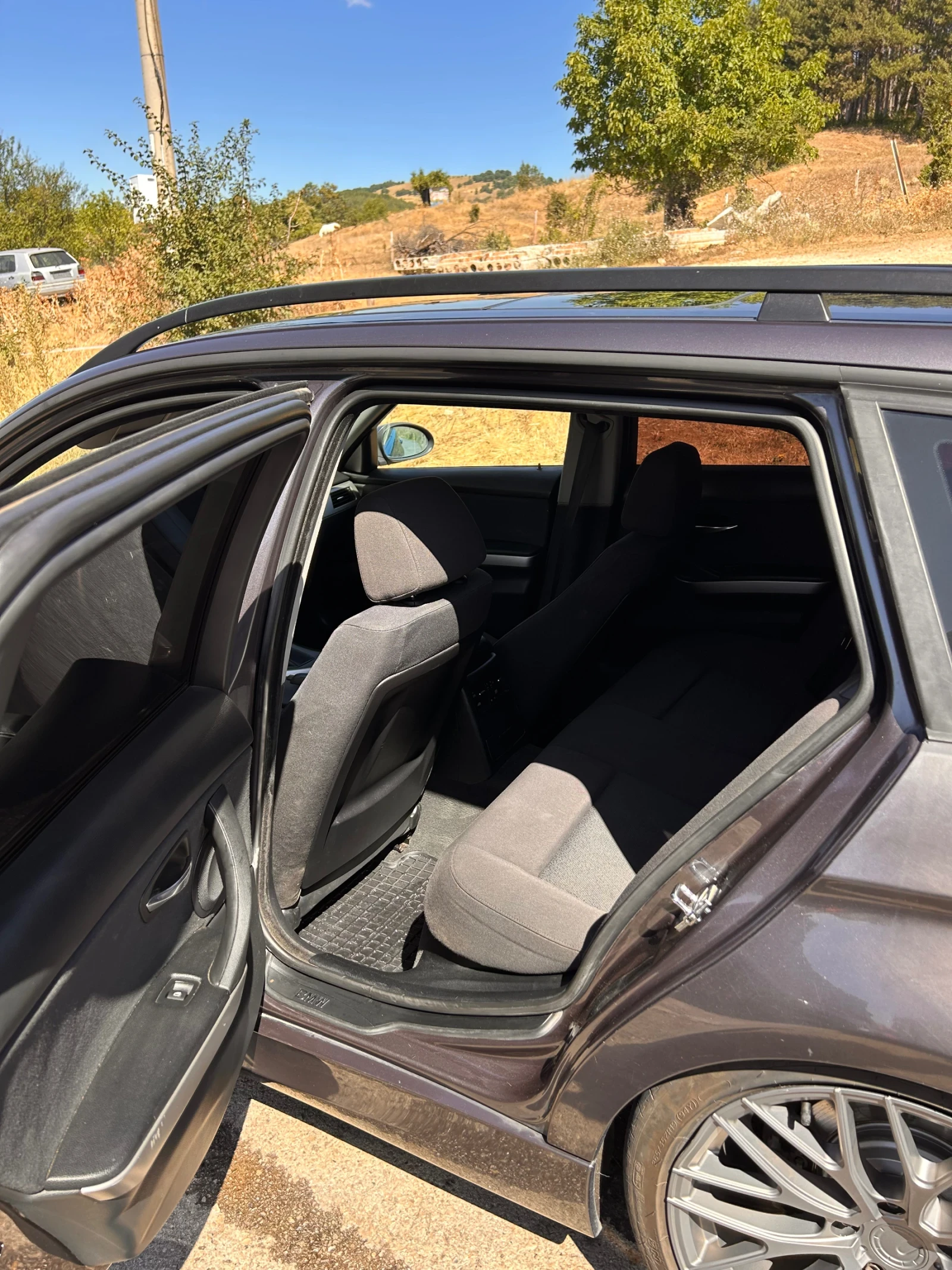 BMW 320, снимка 14 - Автомобили и джипове - 55679485