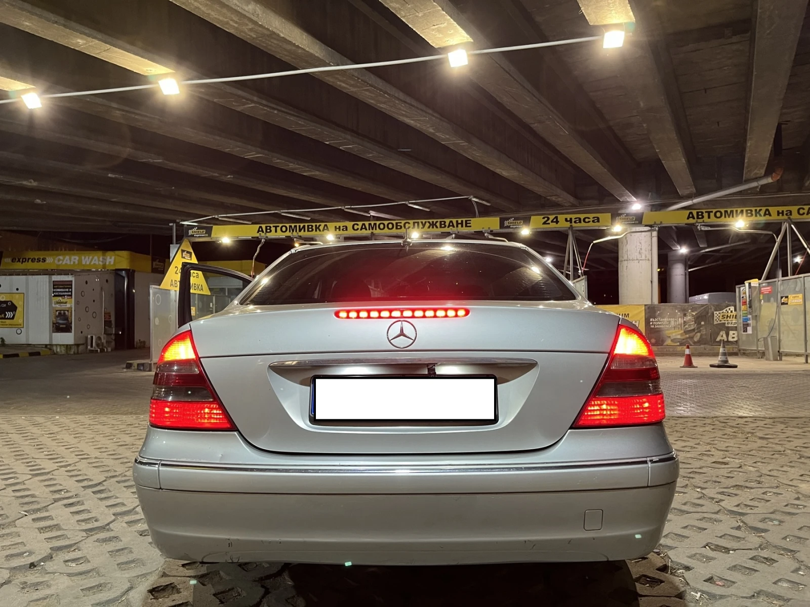 Mercedes-Benz E 220 w211, снимка 6 - Автомобили и джипове - 56133617