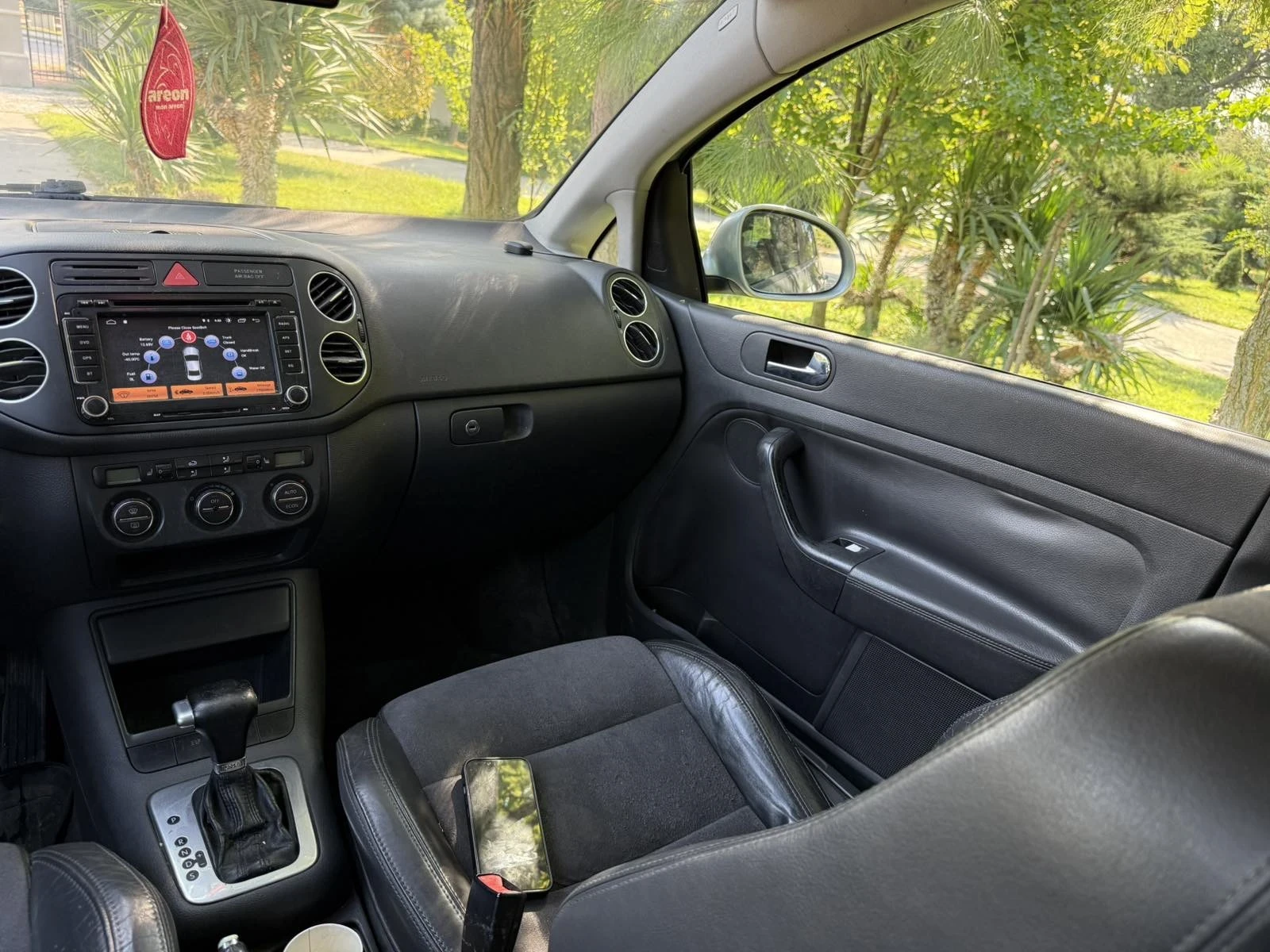 VW Golf Plus 1.9TDI АВТОМАТ , снимка 10 - Автомобили и джипове - 56150538