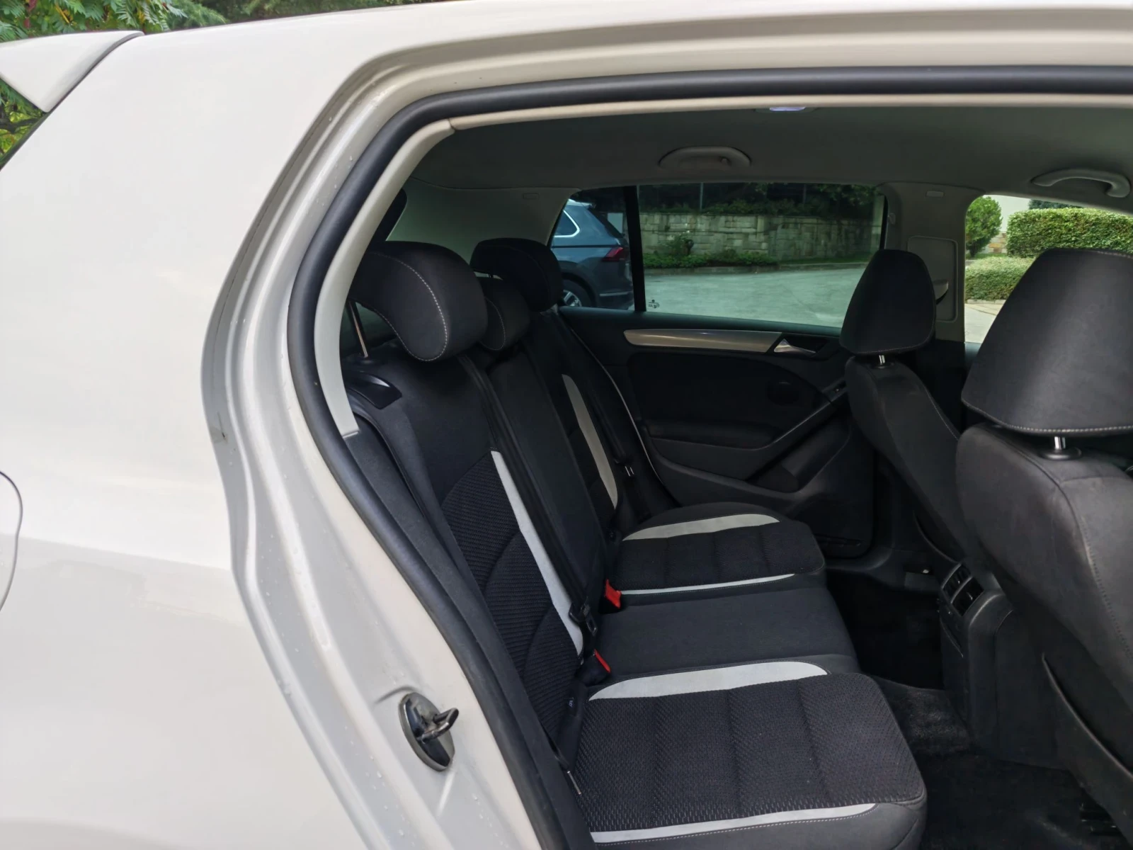 VW Golf ���� 6 105 �.� ������ | Mobile.bg � ����������� 14