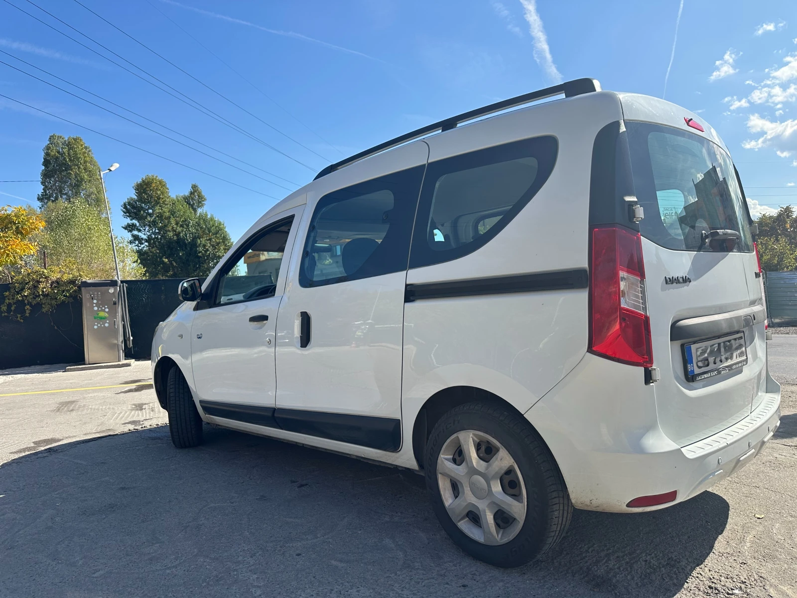 Dacia Dokker Бензин/Газ , снимка 2 - Автомобили и джипове - 56488920