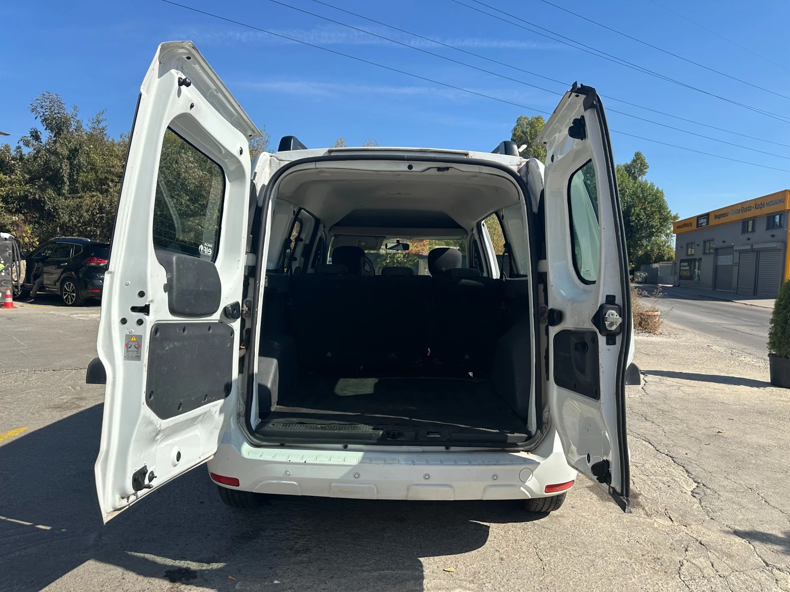 Dacia Dokker Бензин/Газ , снимка 6 - Автомобили и джипове - 56488920