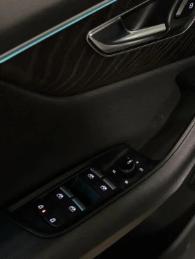 Audi Q8 * PROGRESSIV* * HeadUp* AвтоКредит* (ЦЕНА ДО БГ), снимка 15