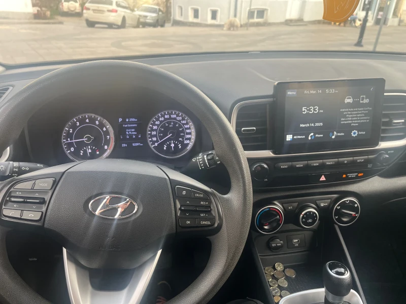 Hyundai Venue 1.6 бензин, снимка 5 - Автомобили и джипове - 49529748