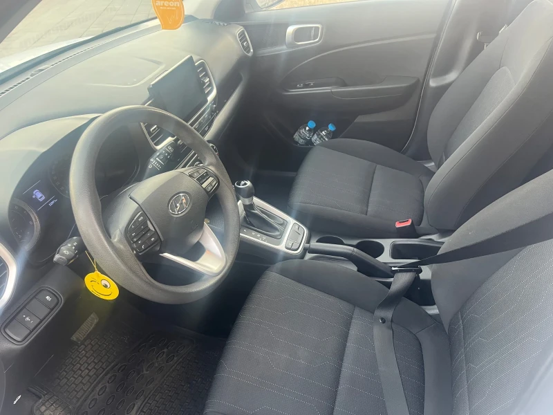 Hyundai Venue 1.6 бензин, снимка 6 - Автомобили и джипове - 49529748