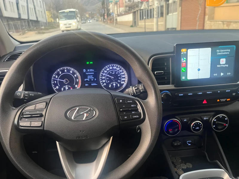 Hyundai Venue 1.6 бензин, снимка 7 - Автомобили и джипове - 49529748