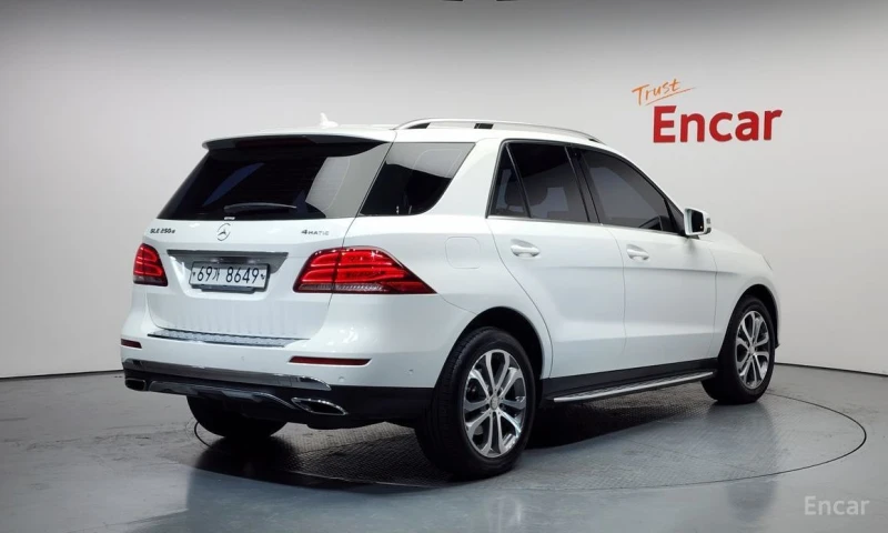 Mercedes-Benz GLE 250, снимка 2 - Автомобили и джипове - 53355181