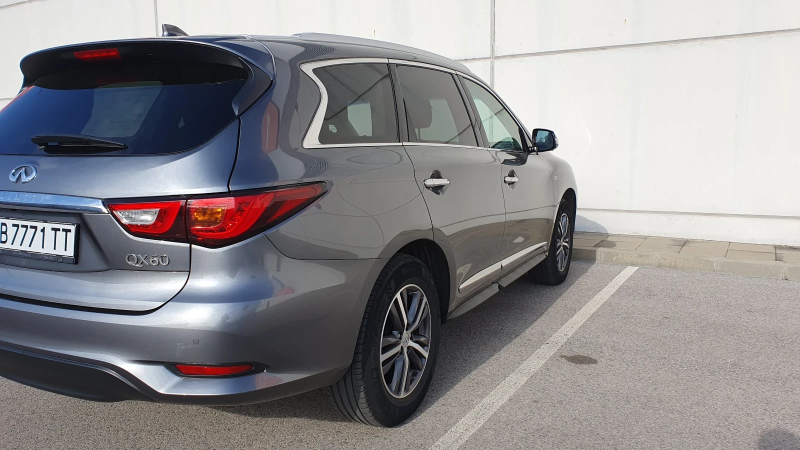 Infiniti QX60 ГАРАНЦИЯ ДО 08.26г. във ВИТОША АУТО, снимка 4 - Автомобили и джипове - 52032378