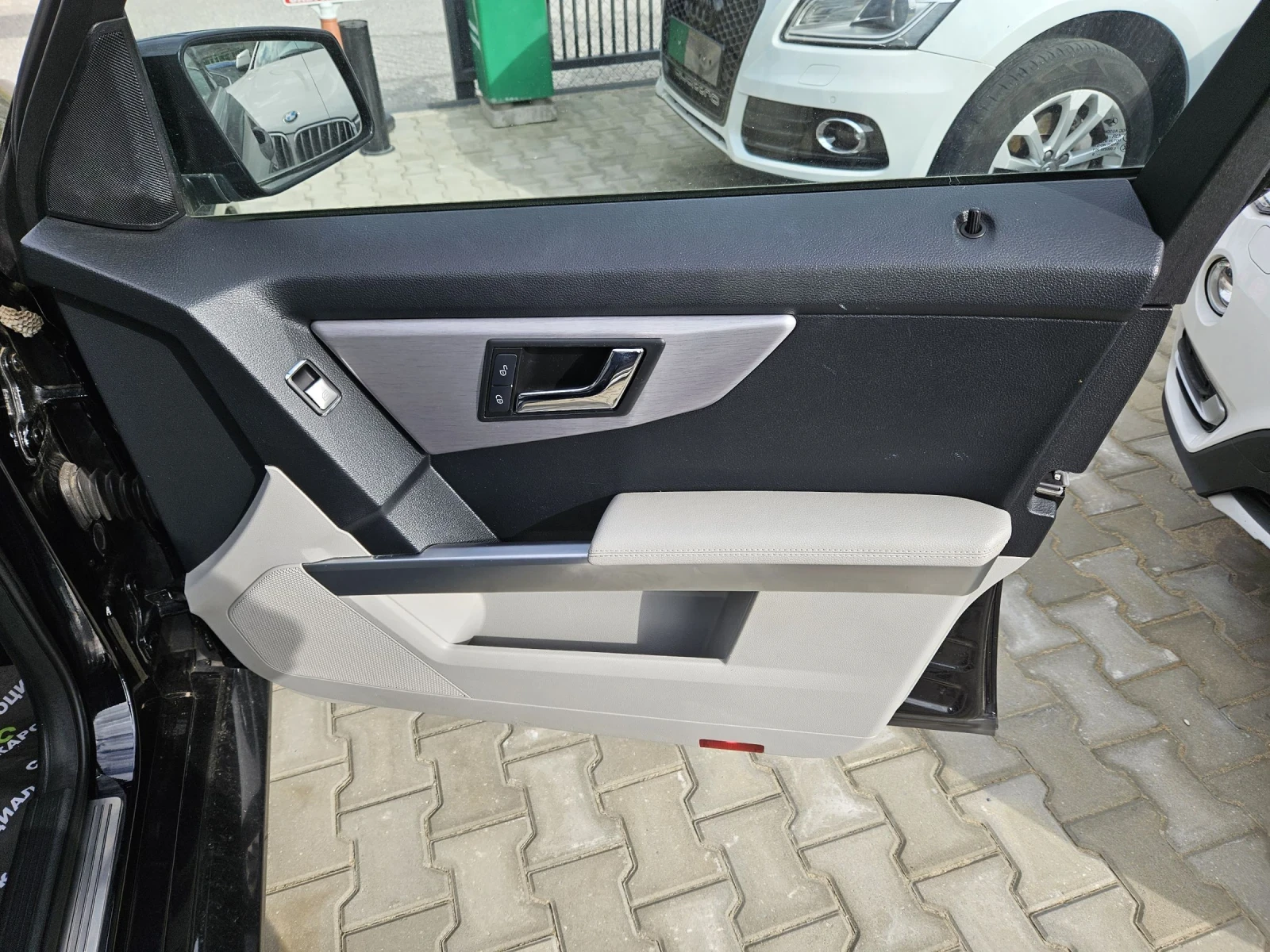 Mercedes-Benz GLK Panorama | Mobile.bg — изображение 15