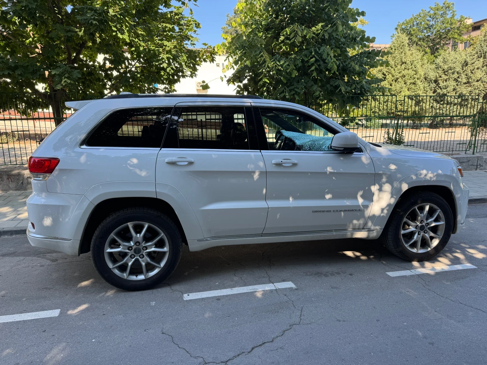 Jeep Grand cherokee 5.7 Hemi - изображение 3