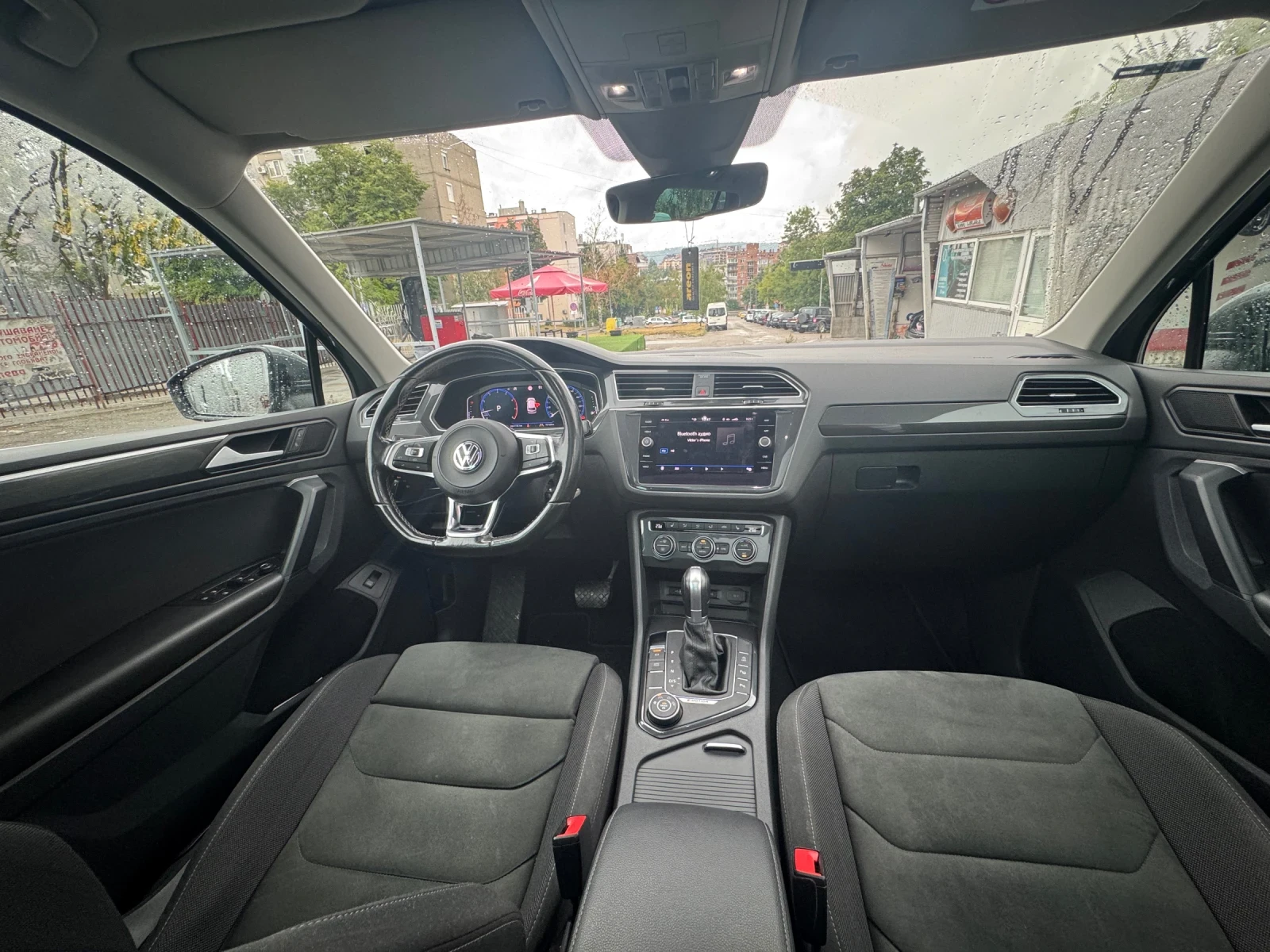 VW Tiguan 2.0 R-line - изображение 8