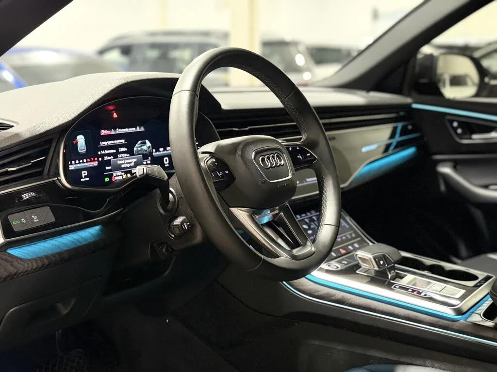 Audi Q8 * PROGRESSIV* * HeadUp* AвтоКредит* (ЦЕНА ДО БГ), снимка 8 - Автомобили и джипове - 53862958