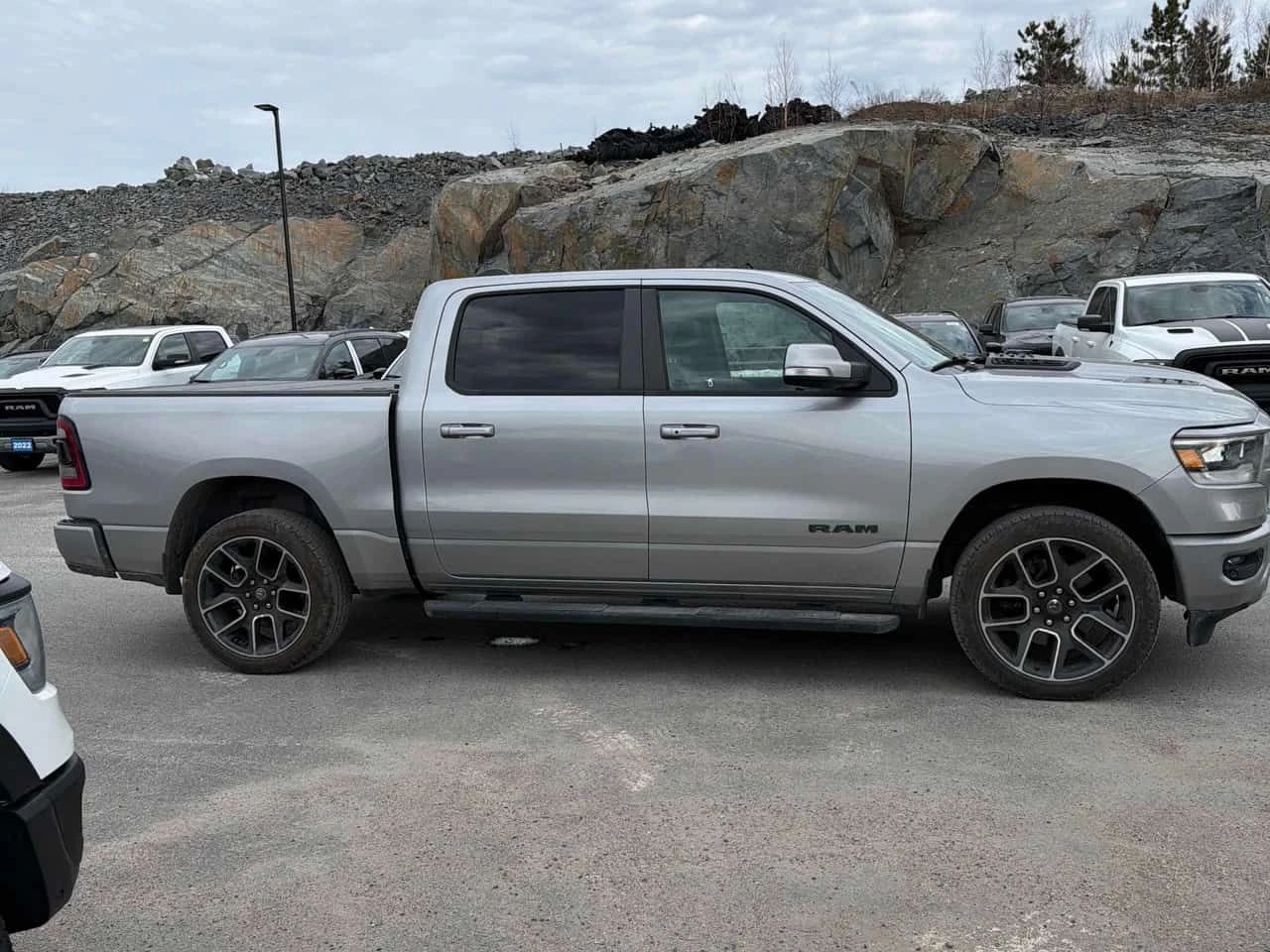 Dodge RAM 1500  | Sport | 360 | PANO | , снимка 3 - Автомобили и джипове - 54303301