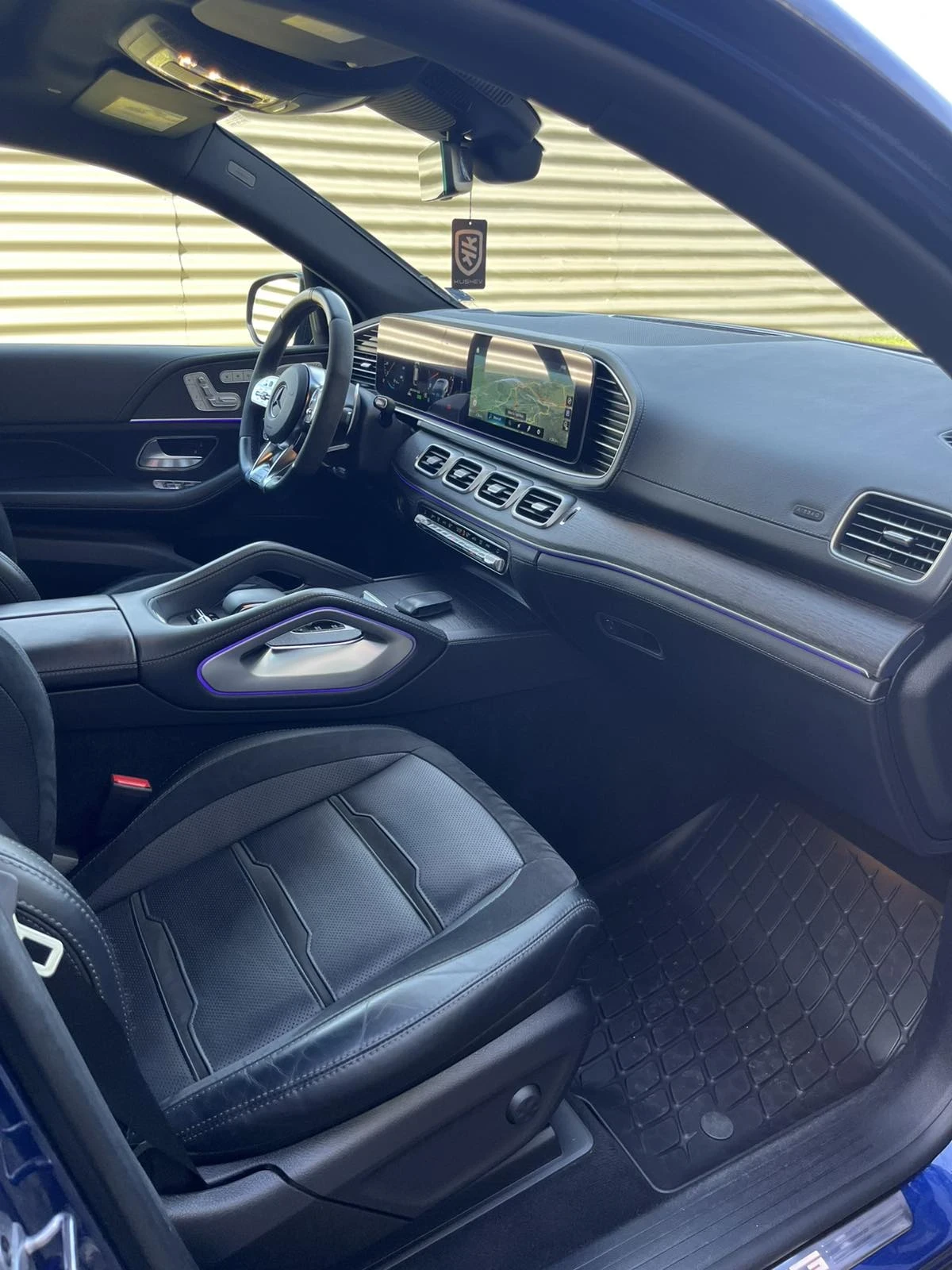 Mercedes-Benz GLE 53 4MATIC, снимка 4 - Автомобили и джипове - 54489296