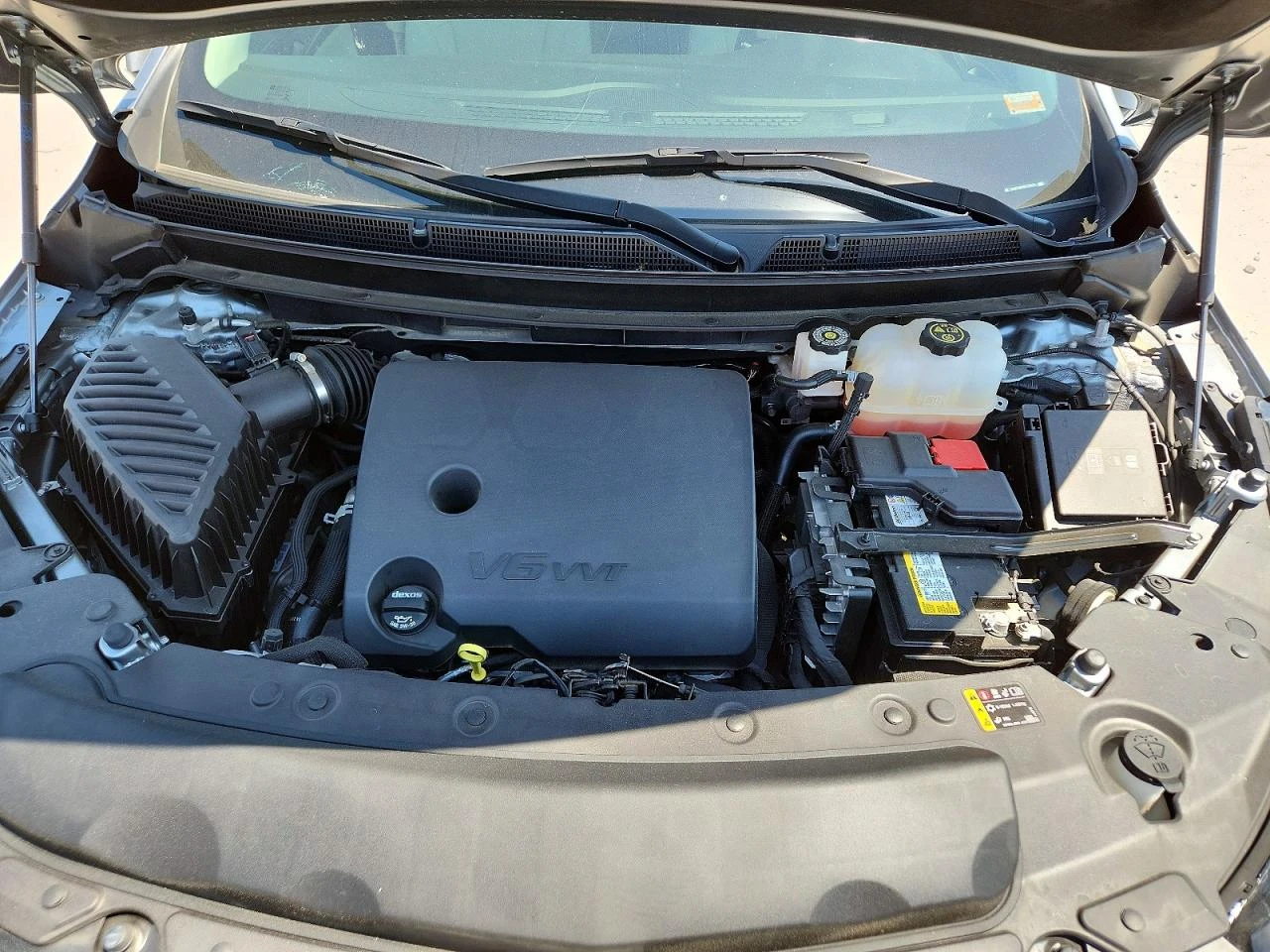 Buick Enclave Essence, снимка 12 - Автомобили и джипове - 54700610