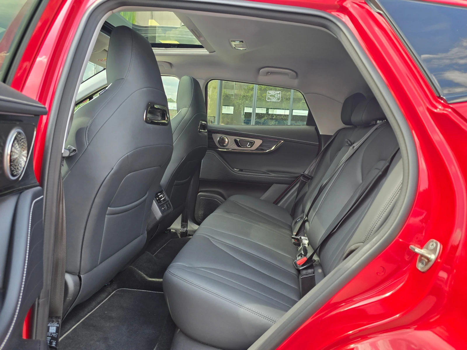 Omoda 5 PREMIUM, снимка 7 - Автомобили и джипове - 54867671