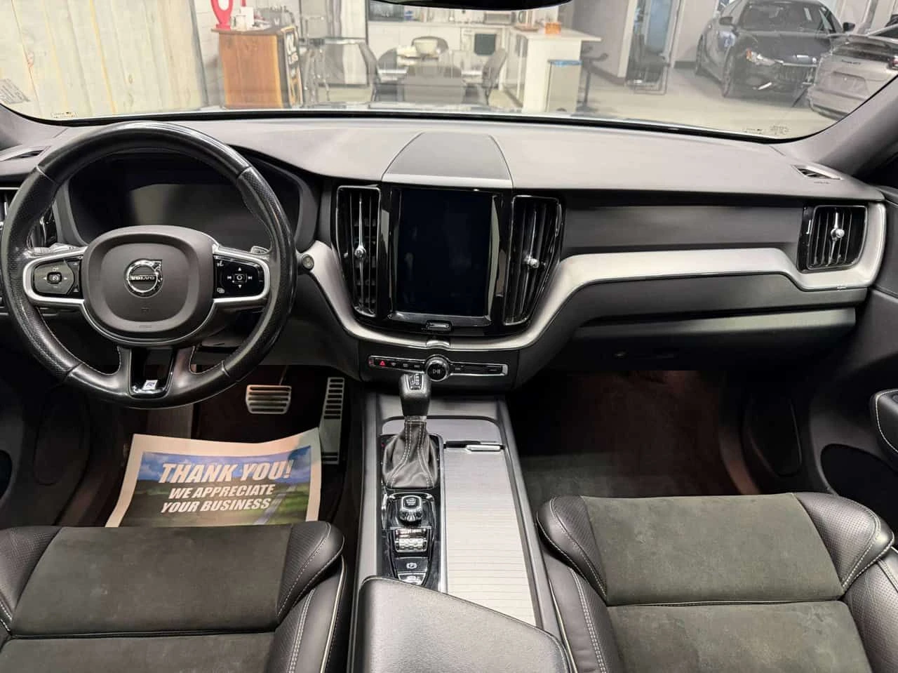 Volvo XC60 * T6 AWD R DESIGN| 21 WHEELS| 2 SETS * CARFAX * �� | Mobile.bg � ����������� 6