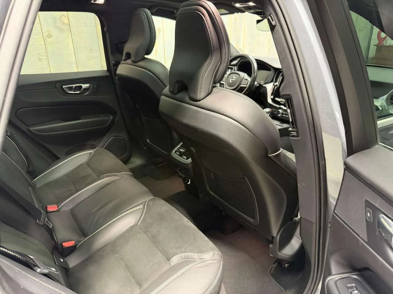 Volvo XC60 * T6 AWD R DESIGN| 21 WHEELS| 2 SETS * CARFAX * �� | Mobile.bg � ����������� 12