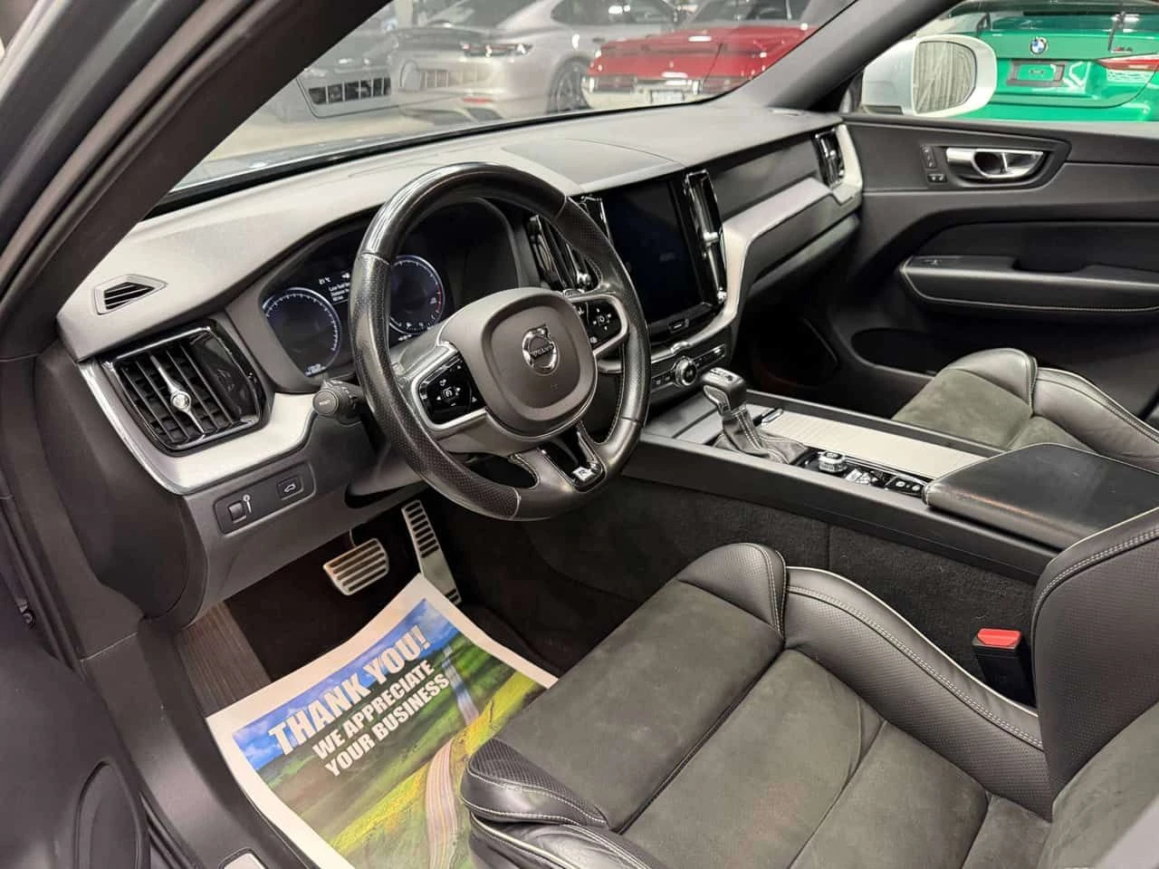 Volvo XC60 * T6 AWD R DESIGN| 21 WHEELS| 2 SETS * CARFAX * �� | Mobile.bg � ����������� 7