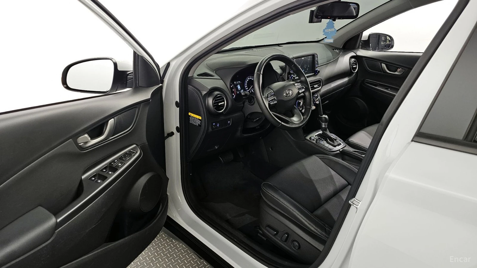 Hyundai Kona 1.6 Turbo 2WD Modern Pop, снимка 8 - Автомобили и джипове - 55493724