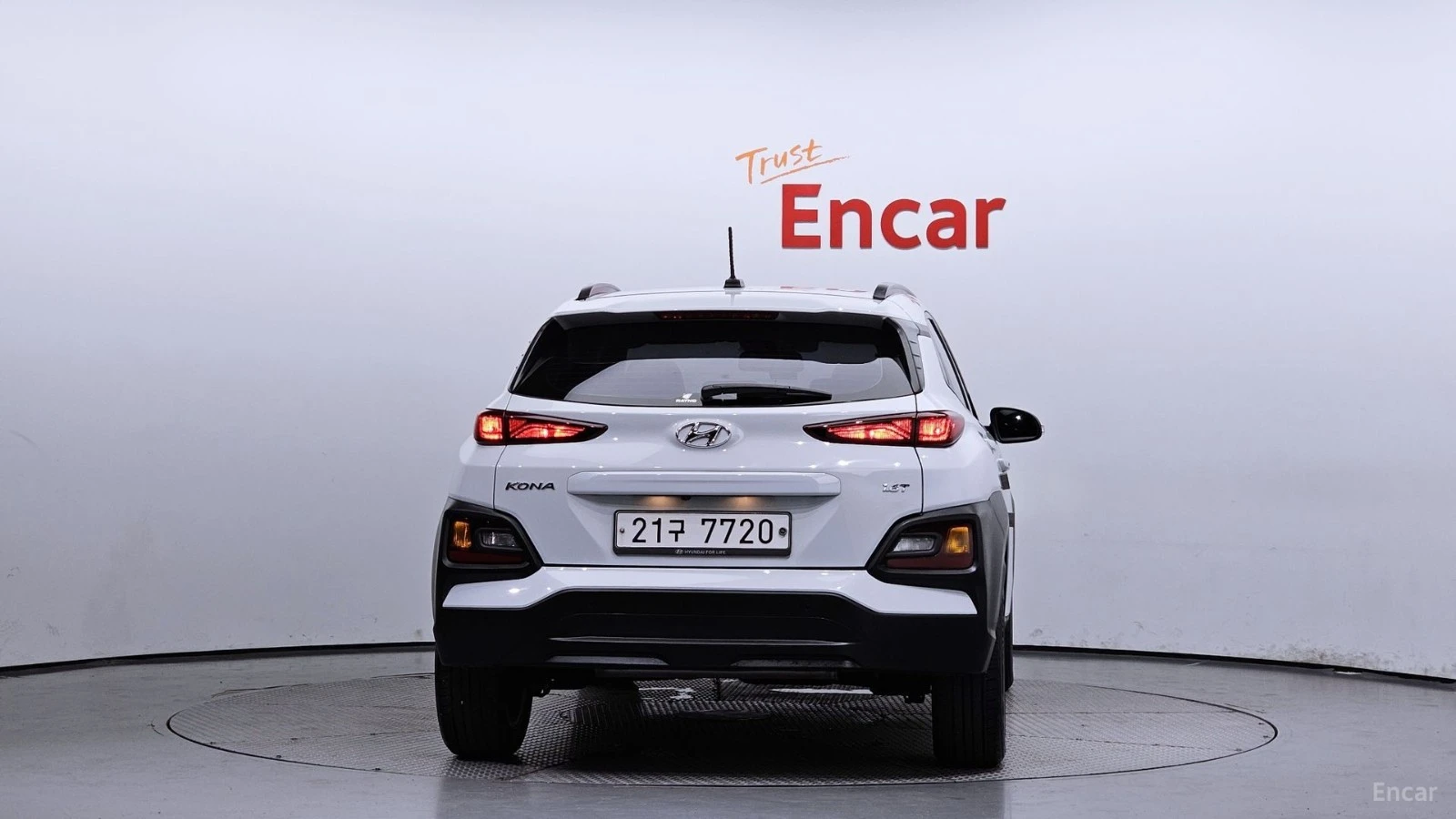 Hyundai Kona 1.6 Turbo 2WD Modern Pop, снимка 4 - Автомобили и джипове - 55493724