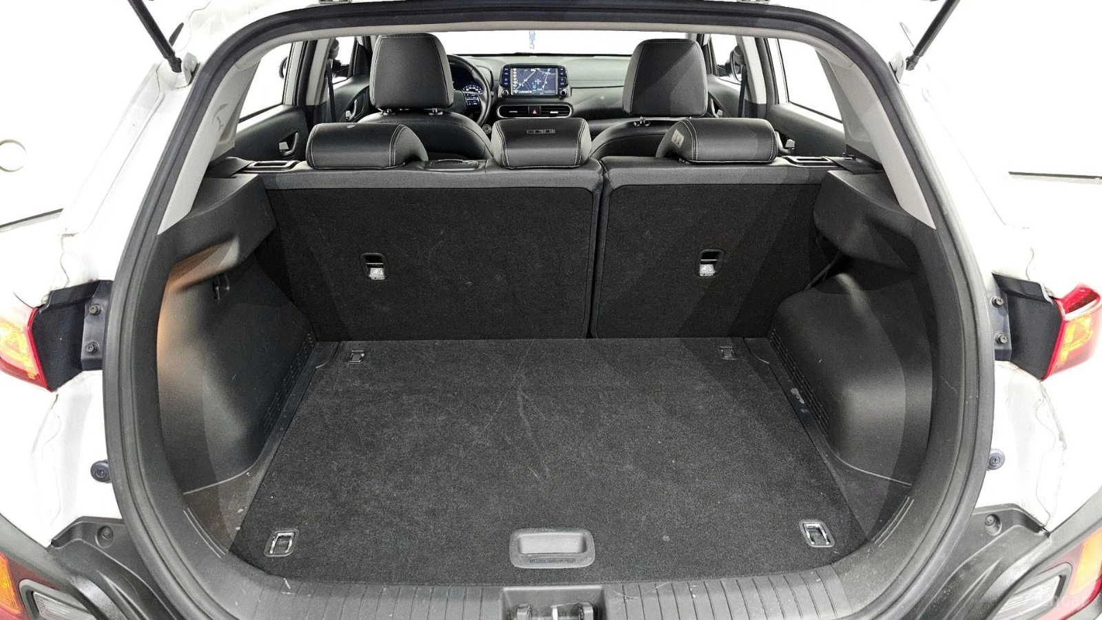 Hyundai Kona 1.6 Turbo 2WD Modern Pop, снимка 17 - Автомобили и джипове - 55493724