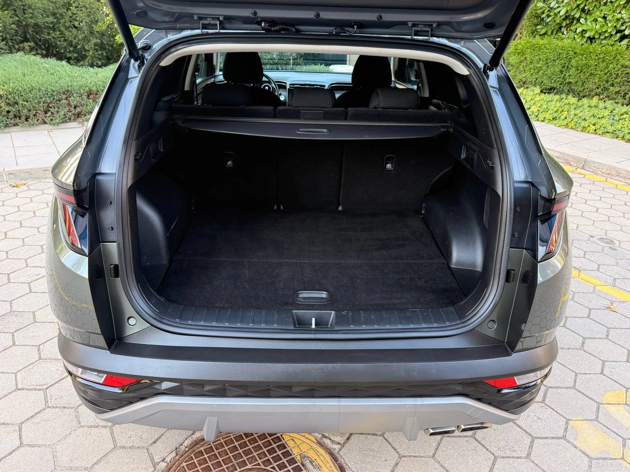 Hyundai Tucson 1.6T-GDI HYBRID* СЕРВИЗНА ИСТОРИЯ* 99000км* , снимка 13 - Автомобили и джипове - 55499620