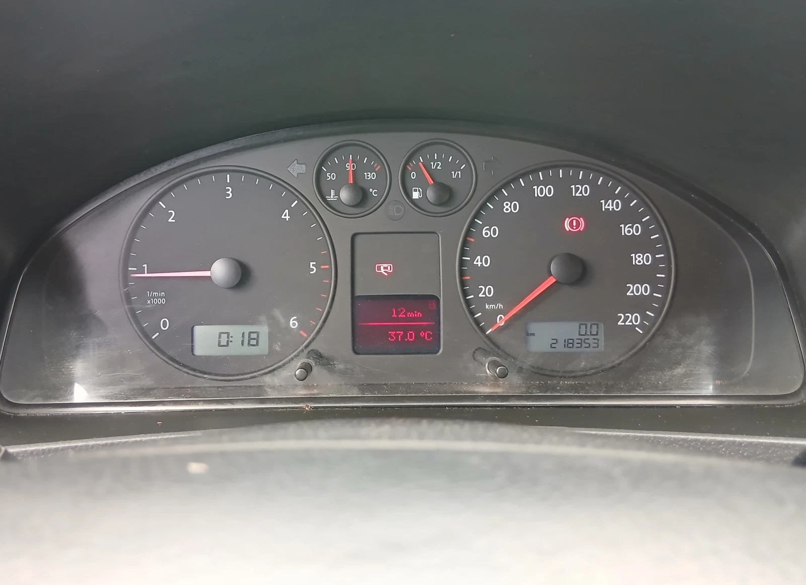VW T5 2.5 131 к.с. AC 5 места, снимка 11 - Бусове и автобуси - 55134506