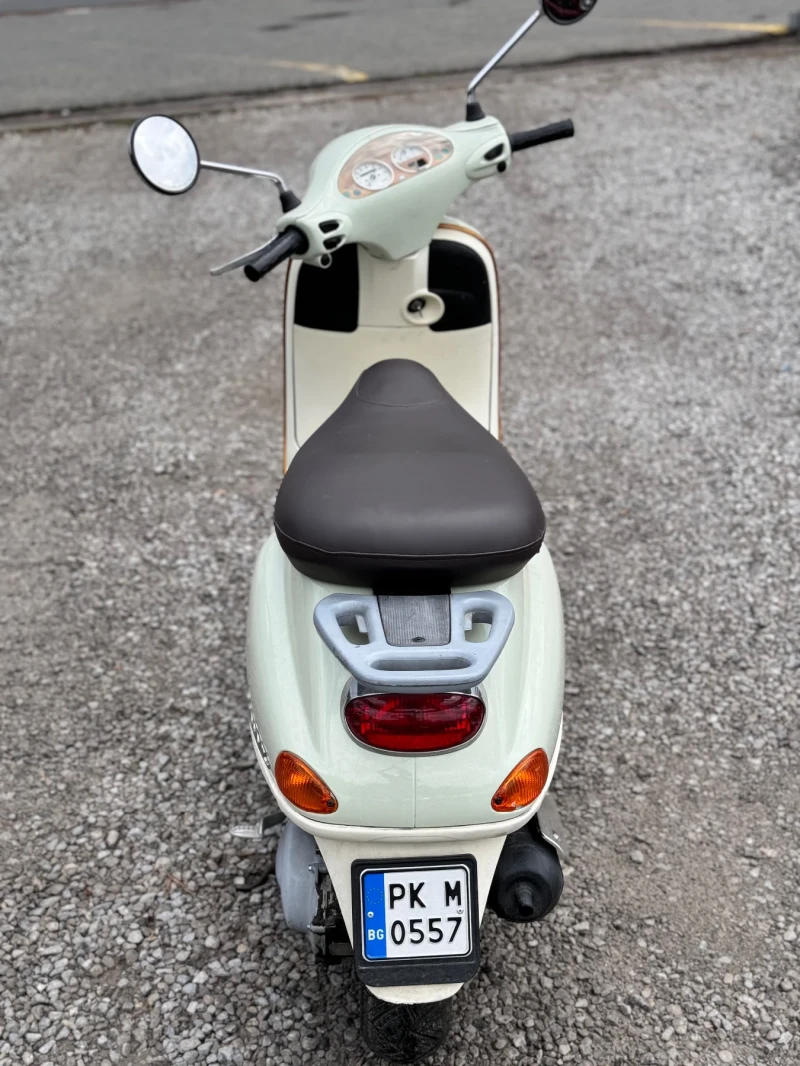 Vespa 50 ET2 50cc ПЕРФЕКТНА 4400км, снимка 13 - Мотоциклети и мототехника - 47127452