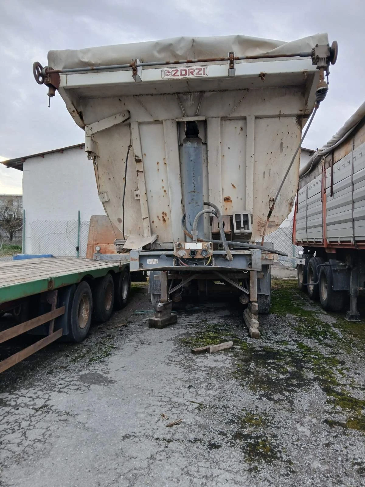 Полуремарке Zorzi