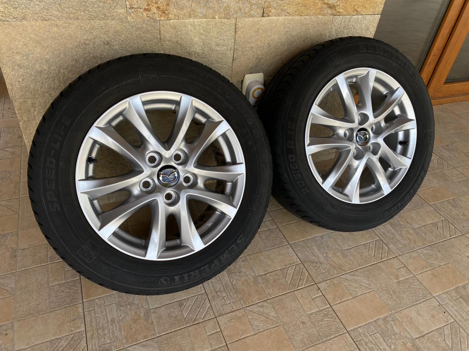 Гуми с джанти Semperit 205/60R16, снимка 6 - Гуми и джанти - 54127310