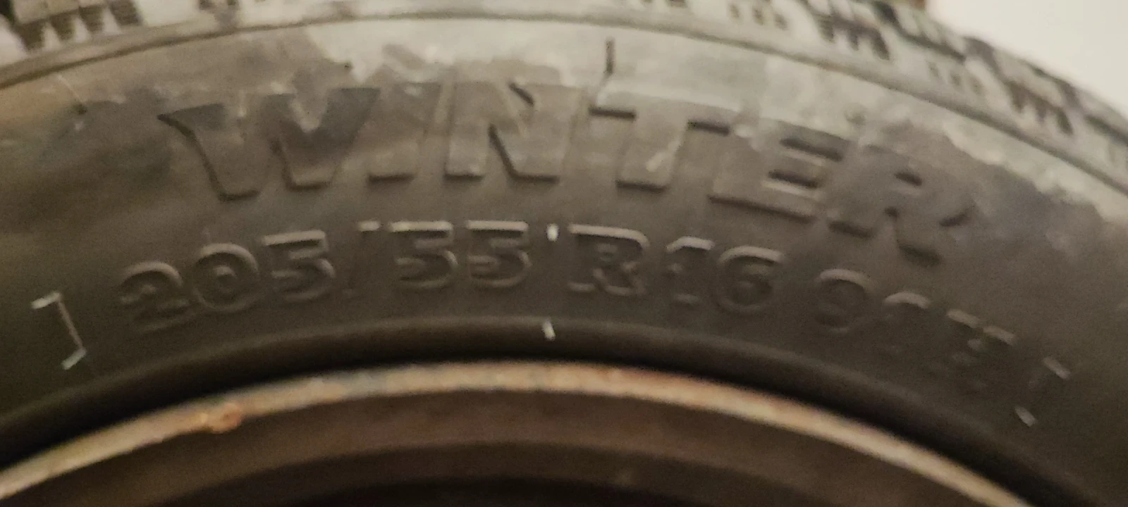 Гуми Зимни 205/55R16