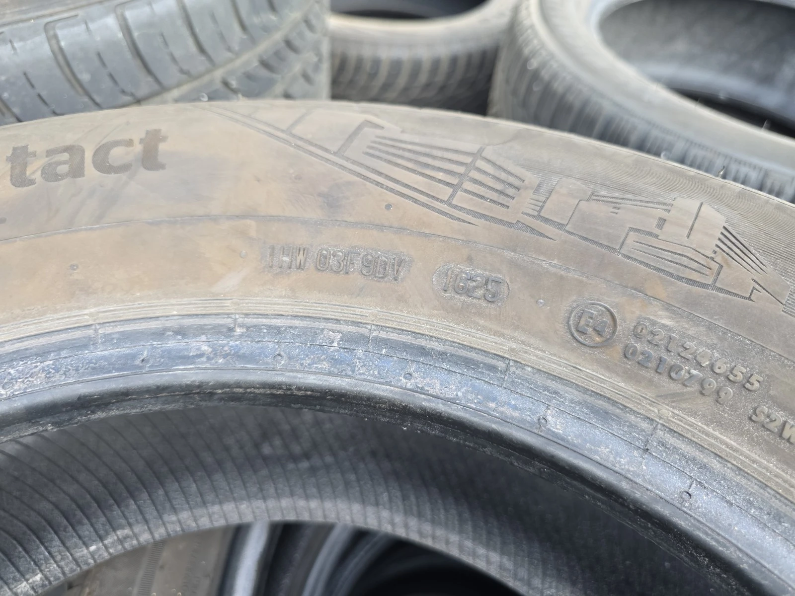 Гуми Всесезонни 215/65R16, снимка 12 - Гуми и джанти - 56725916