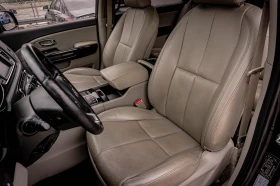 Kia Carnival 2.2CRDI-9-МЕСТЕН-ПЕРФЕКТНА-6М.ГАР.РЕАЛНИ КМ., снимка 11