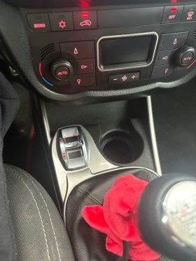 Alfa Romeo MiTo 1.3 Mjet, снимка 13