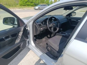 Mercedes-Benz C 220, снимка 8