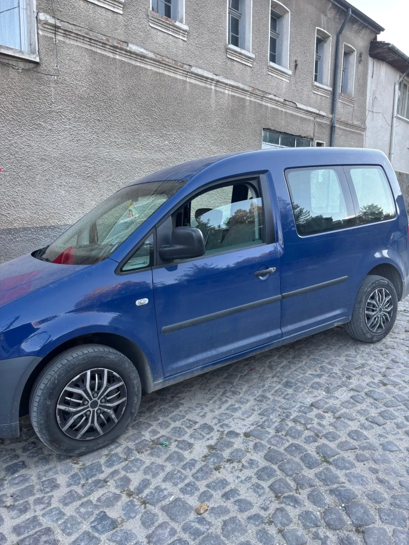 VW Caddy 2.0 TDI, снимка 3 - Автомобили и джипове - 47789518