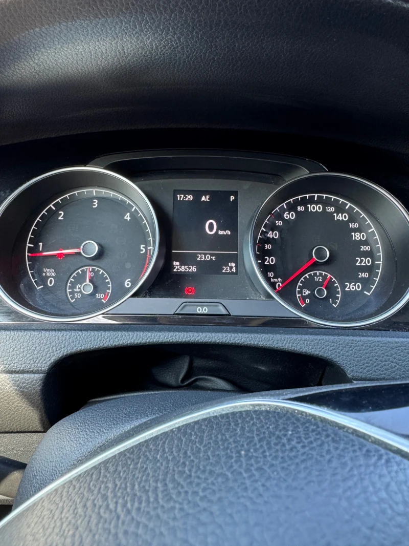 VW Golf, снимка 11 - Автомобили и джипове - 52275505