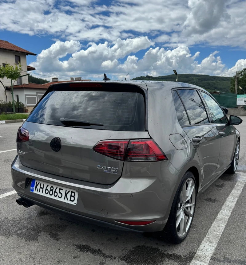 VW Golf, снимка 4 - Автомобили и джипове - 52275505