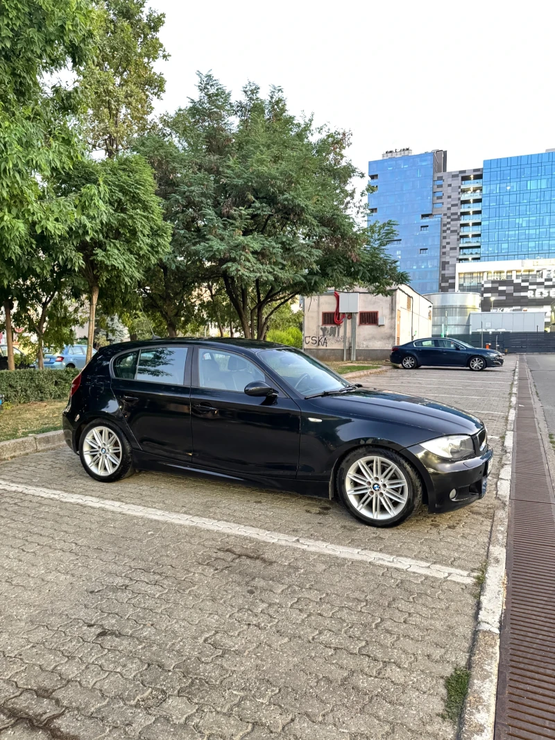 BMW 118 Pack M 2.0d, снимка 10 - Автомобили и джипове - 51708436