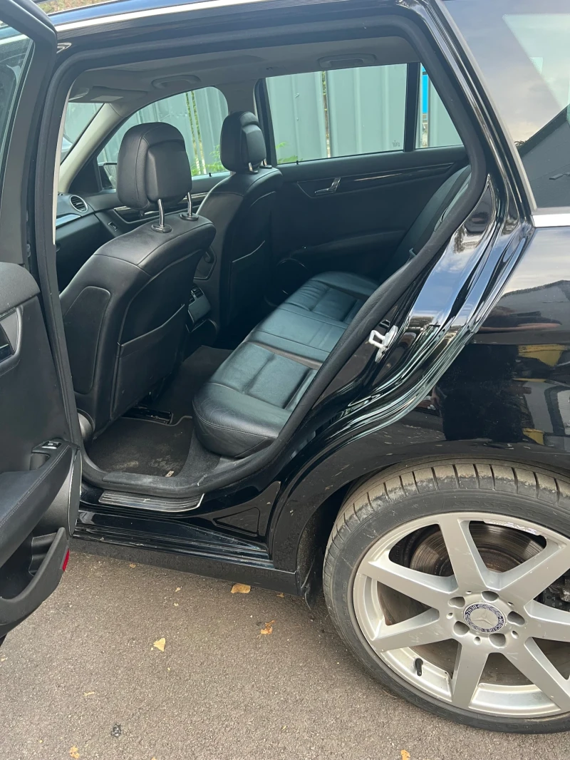 Mercedes-Benz C 250 ФЕЙС КОЖА СЕРВИЗНА ИСТОРИЯ, снимка 8 - Автомобили и джипове - 52219073