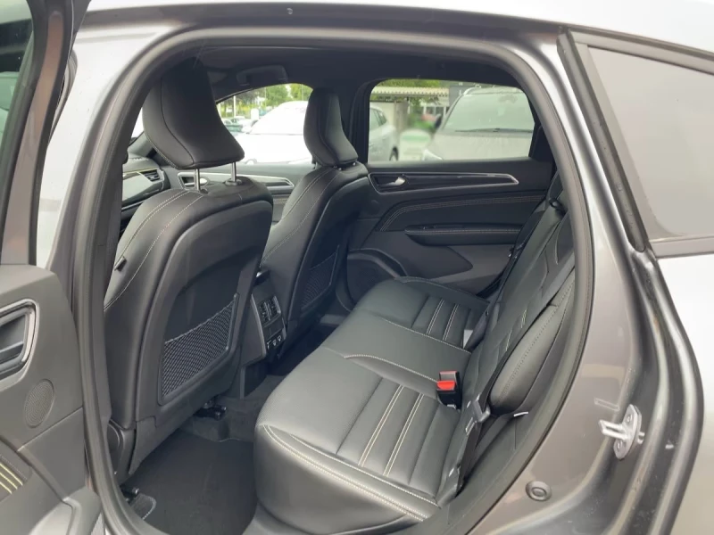 Renault Arkana 1.6HEV/143HP/E-TECH-ENGINEERED/AMBI/ACC/KLESS/908f, снимка 16 - Автомобили и джипове - 52296357