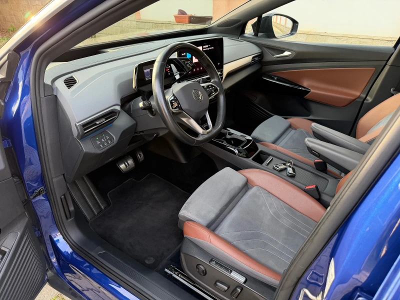 VW ID.4 1st/PRO/21/Pano/Memory/HeadUp/360/НАЛИЧЕН, снимка 7 - Автомобили и джипове - 52383152