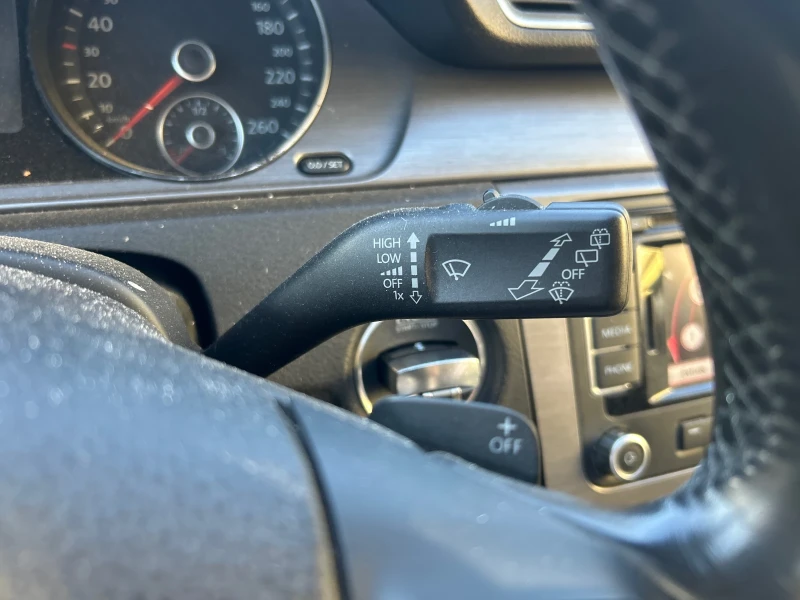VW Passat, снимка 4 - Автомобили и джипове - 53152092