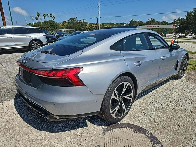 Audi E-Tron GT quattro Prestige, снимка 4 - Автомобили и джипове - 53211854