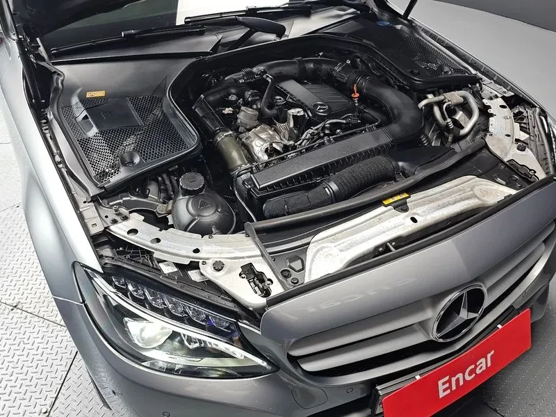 Mercedes-Benz C 200 TOP NAVI KEYLESS!!!, снимка 6 - Автомобили и джипове - 55390953