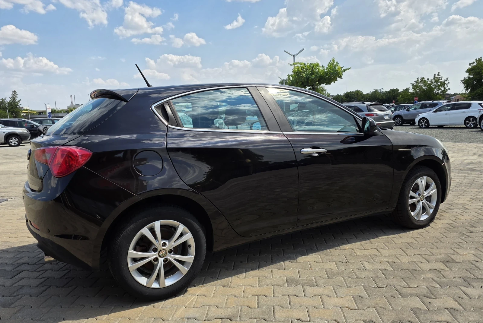 Alfa Romeo Giulietta 2.0JTD M2, снимка 4 - Автомобили и джипове - 46573571