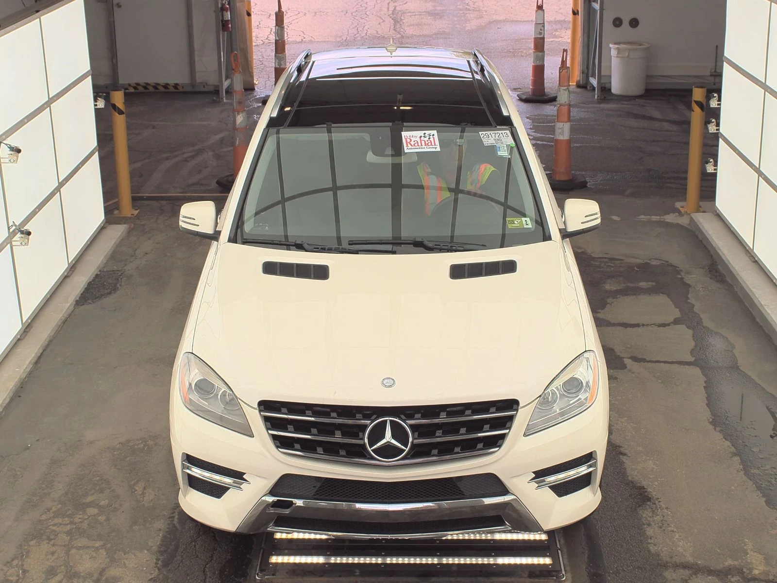 Mercedes-Benz ML 550  - изображение 4